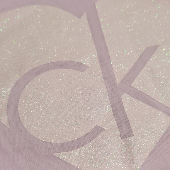 Calvin Klein Crop Top T-Shirt - Picture 3 of 5